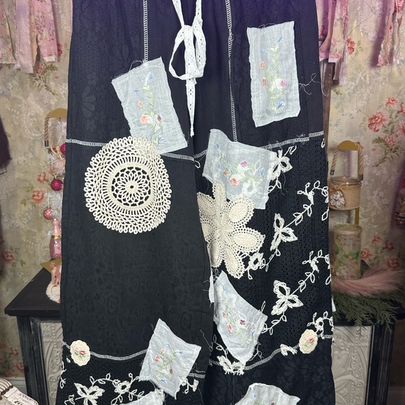 NWOT POL black patchwork relaxed cotton wide-leg pants /crochet and embroidered - Picture 5 of 13